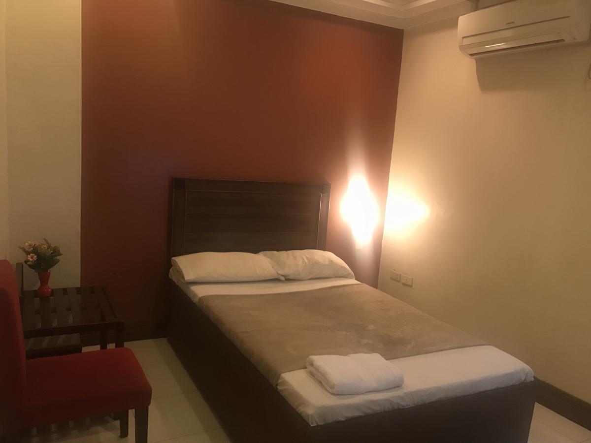 Cozy Inn Iligan エクステリア 写真